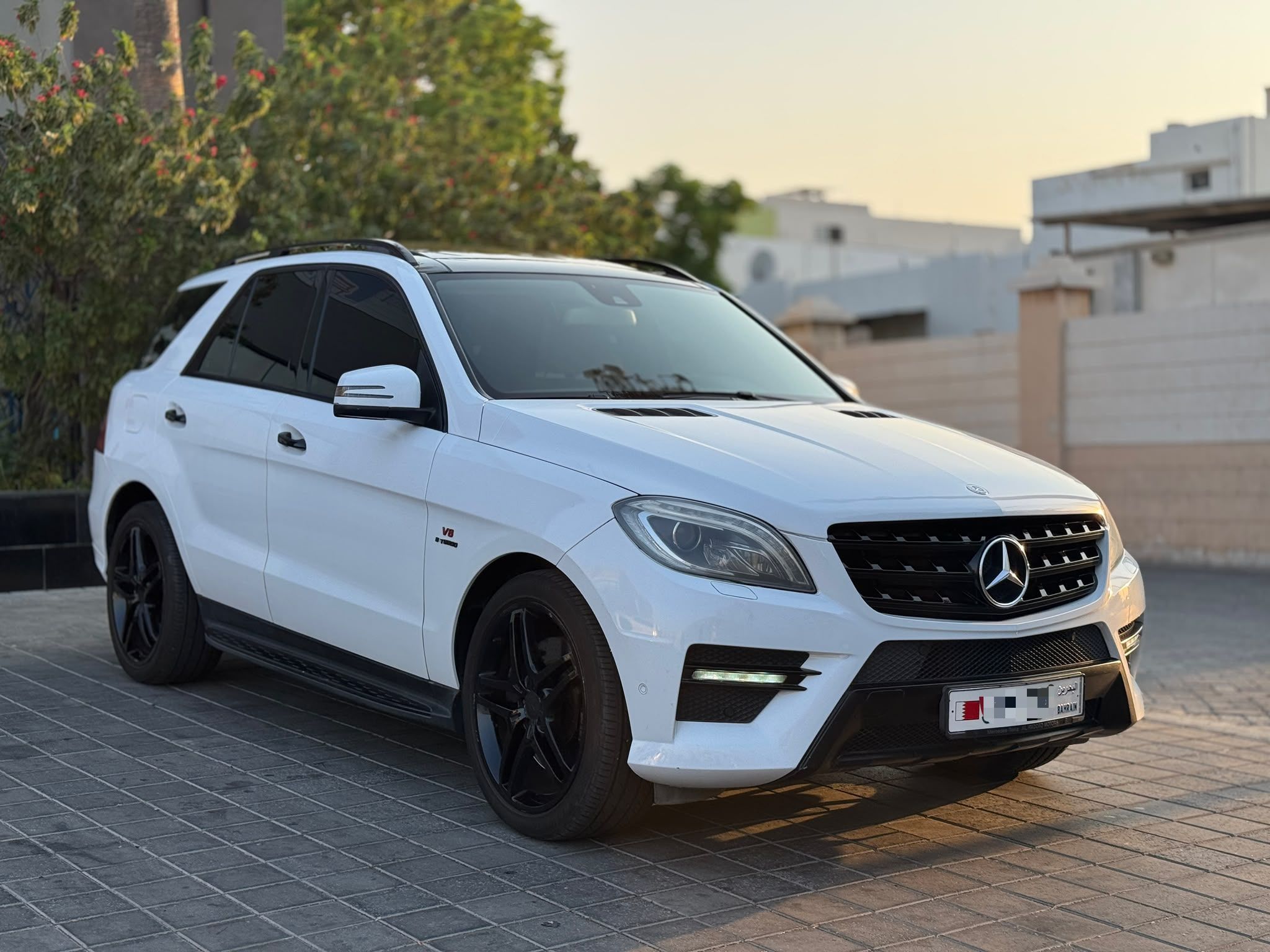 2013 Mercedes للبيع مرسيدس ML 500 for sale in Bahrain