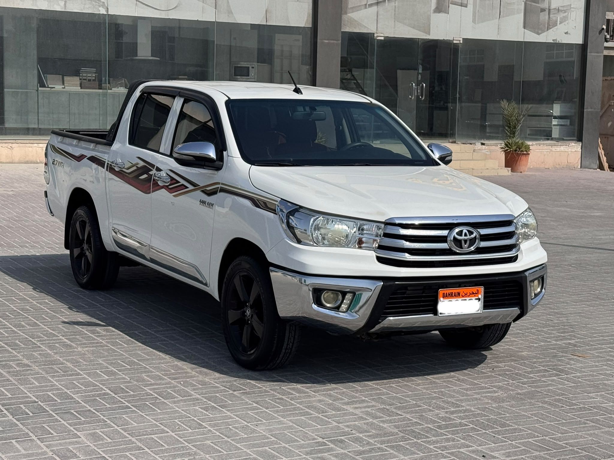 2017 Toyota Hilux for sale in Bahrain