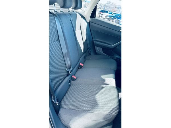 2026 Volkswagen Polo Hatch 1.0 TSI 70kW photo 4