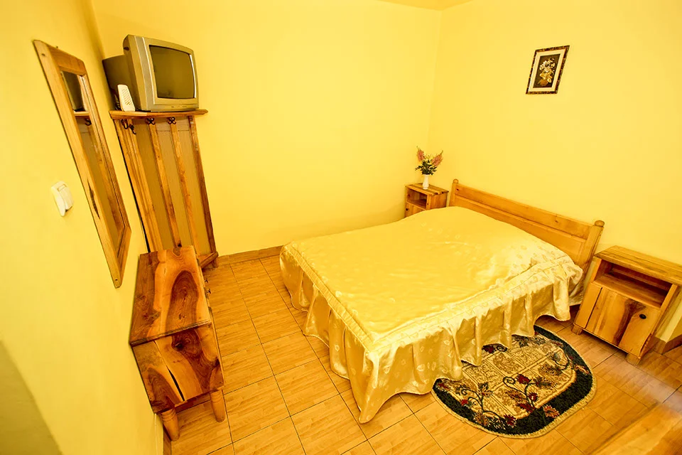 Interior de cameră la Pensiunea Casa Blanca
