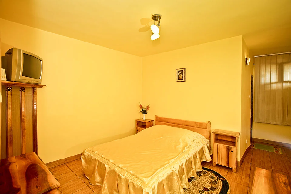 Interior de cameră la Pensiunea Casa Blanca