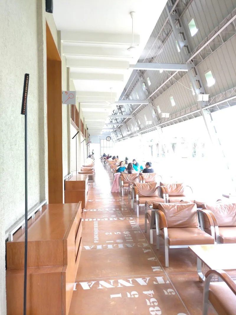 Club Restaurant