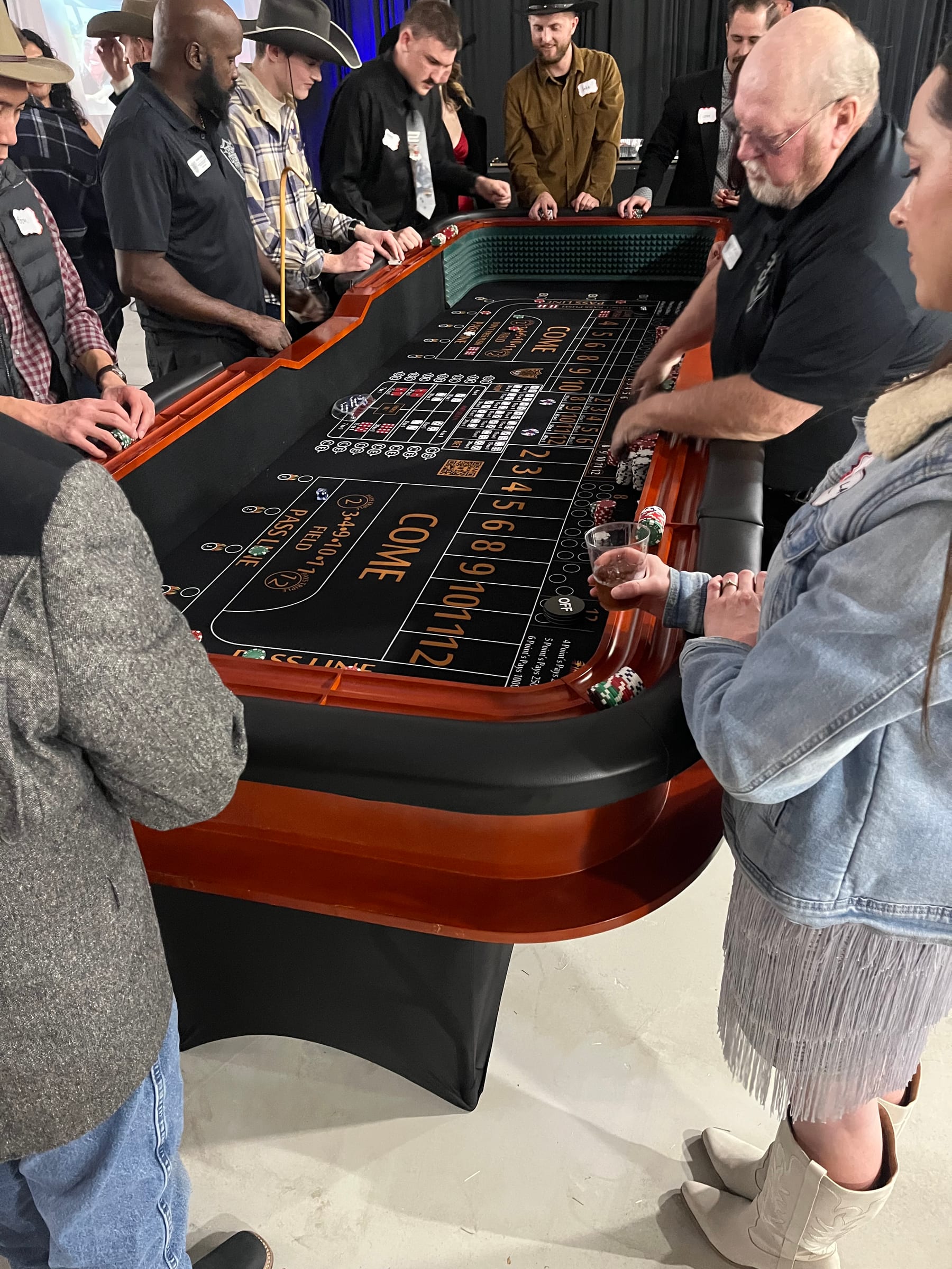 CB Skyshare Holiday Party — casino party photo 9