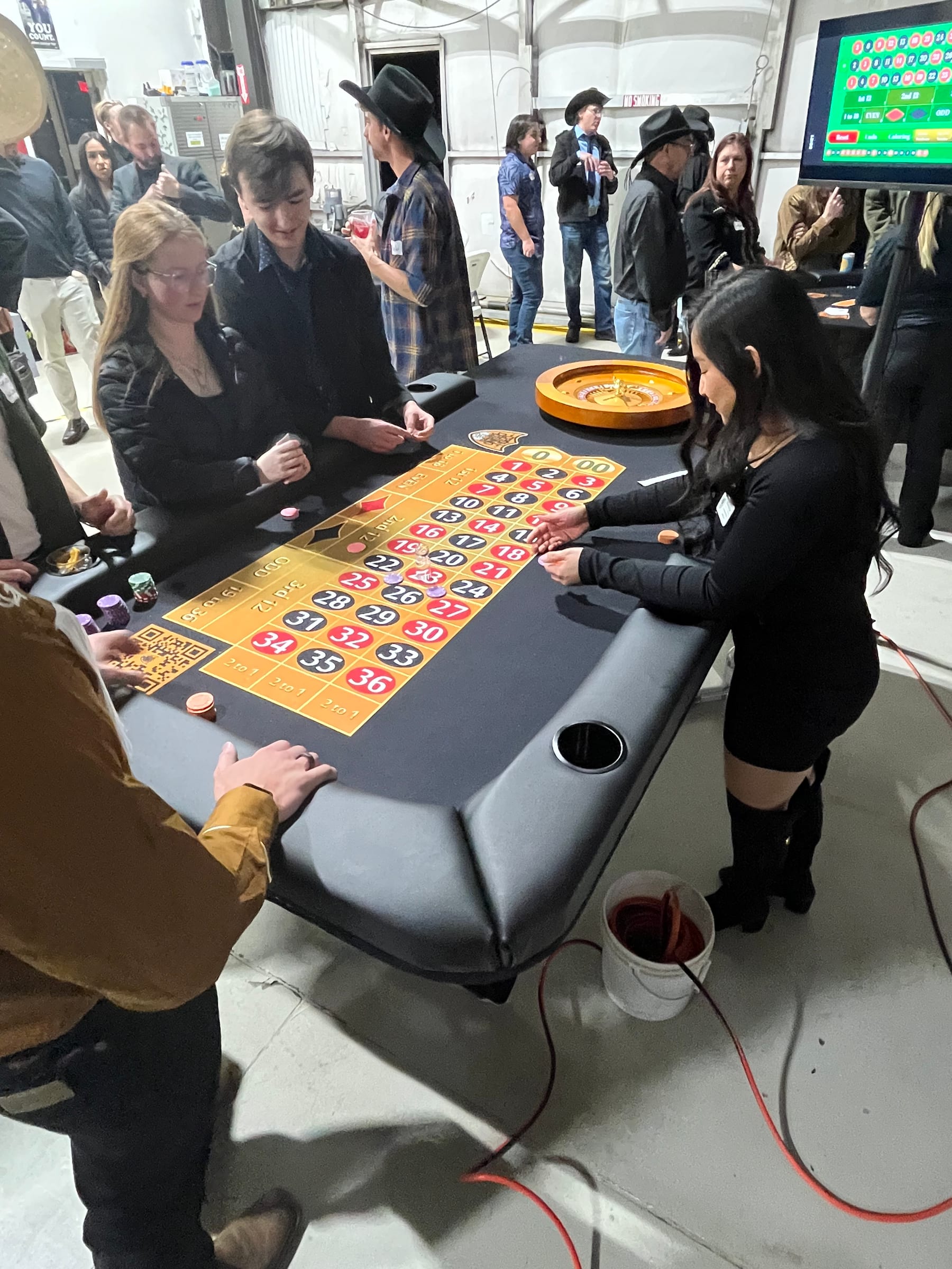 CB Skyshare Holiday Party — casino party photo 11