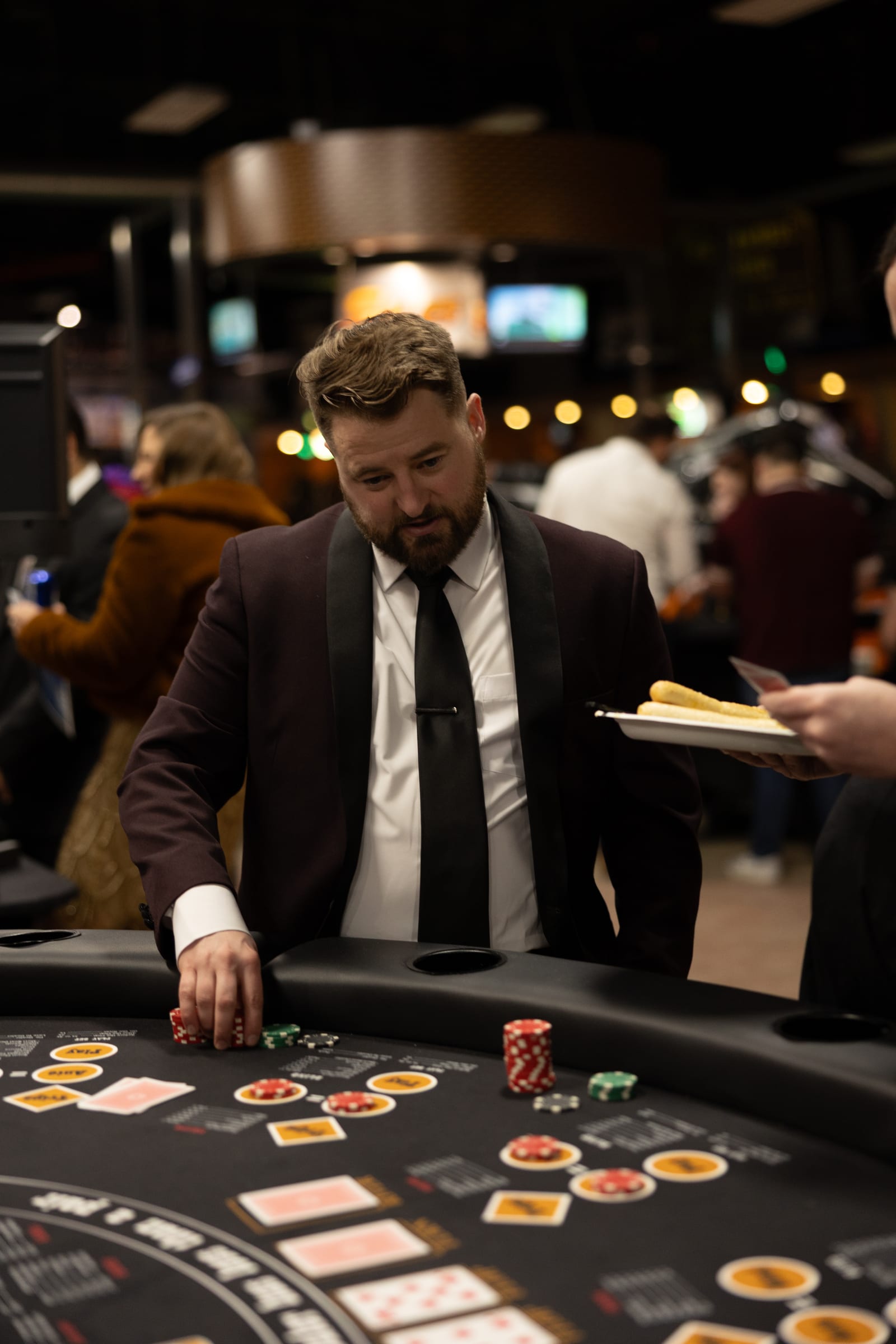 Placing a bet on the roulette layout