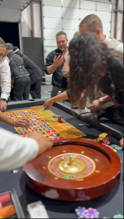 JD party — casino party photo 4