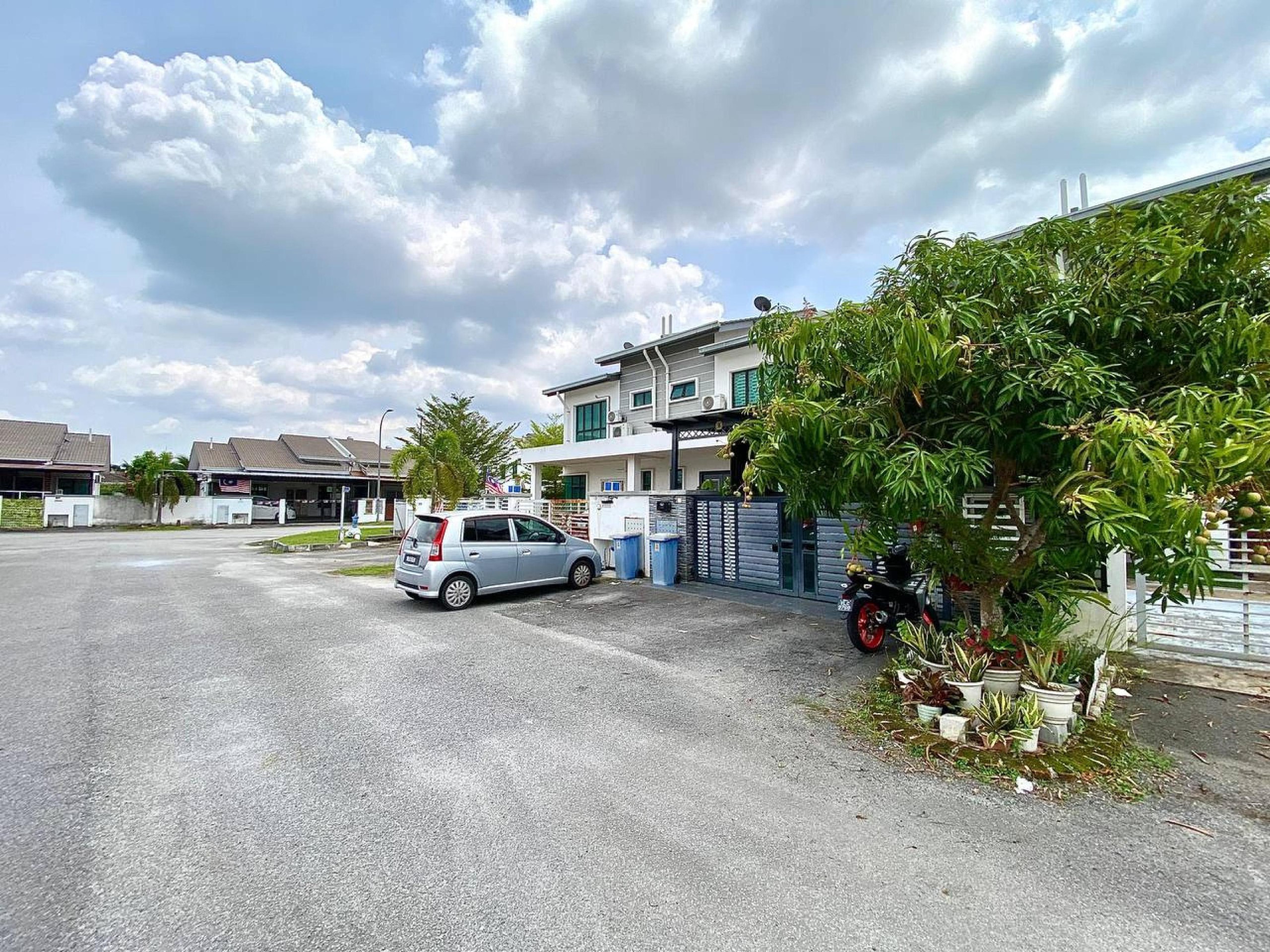 Full Photo 1809 of Rumah 2 Tingkat Renovated & Extened Jalan Puyuh, Taman Bentara, Telok Panglima Garang, Selangor