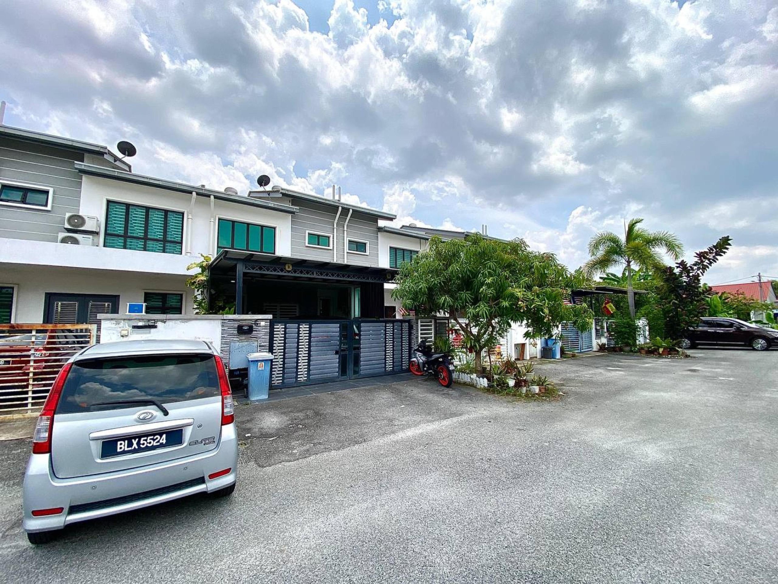 Full Photo 1810 of Rumah 2 Tingkat Renovated & Extened Jalan Puyuh, Taman Bentara, Telok Panglima Garang, Selangor