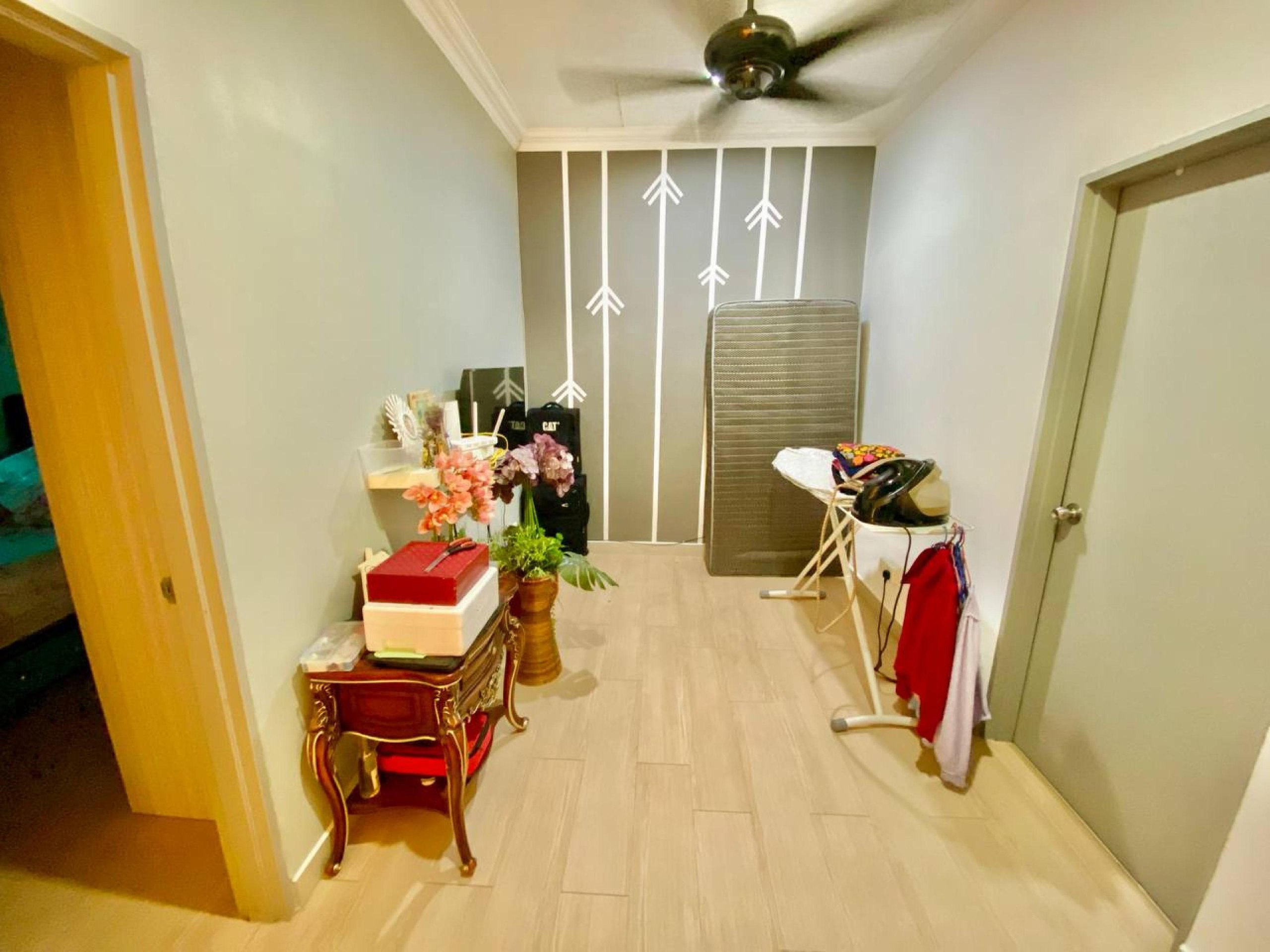 Full Photo 1832 of Rumah 2 Tingkat Renovated & Extened Jalan Puyuh, Taman Bentara, Telok Panglima Garang, Selangor