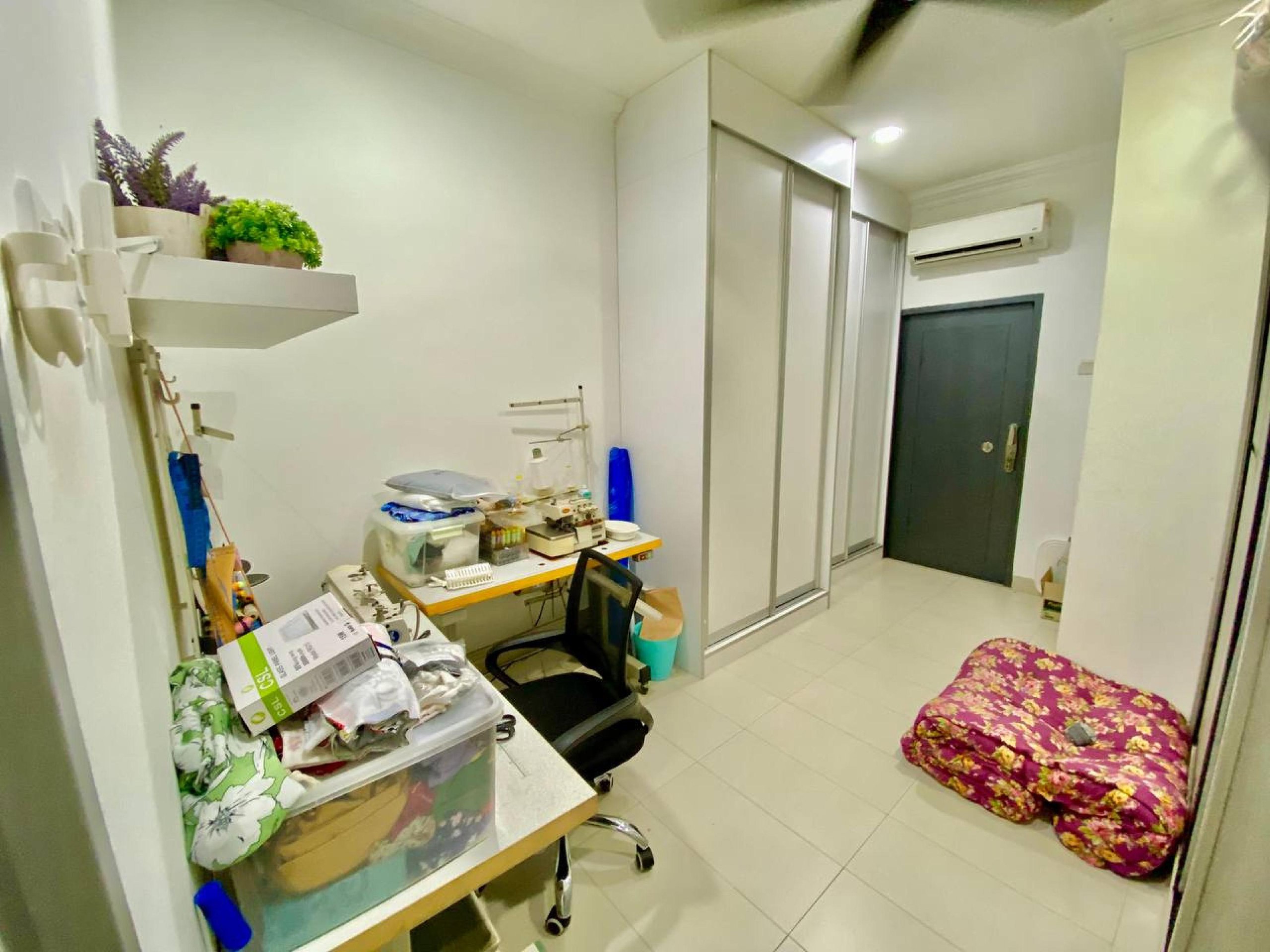 Full Photo 1840 of Rumah 2 Tingkat Renovated & Extened Jalan Puyuh, Taman Bentara, Telok Panglima Garang, Selangor