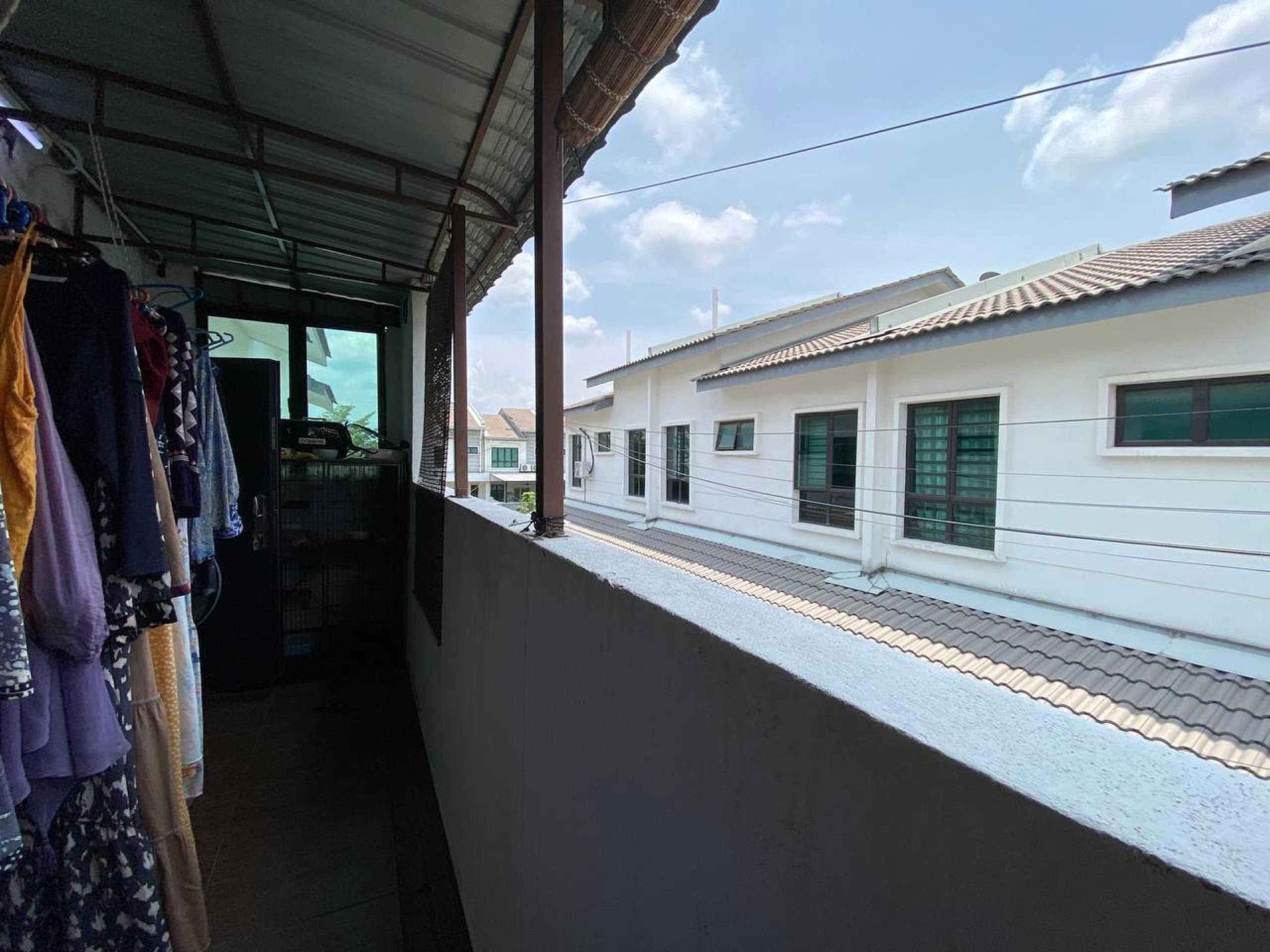 Full Photo 1843 of Rumah 2 Tingkat Renovated & Extened Jalan Puyuh, Taman Bentara, Telok Panglima Garang, Selangor