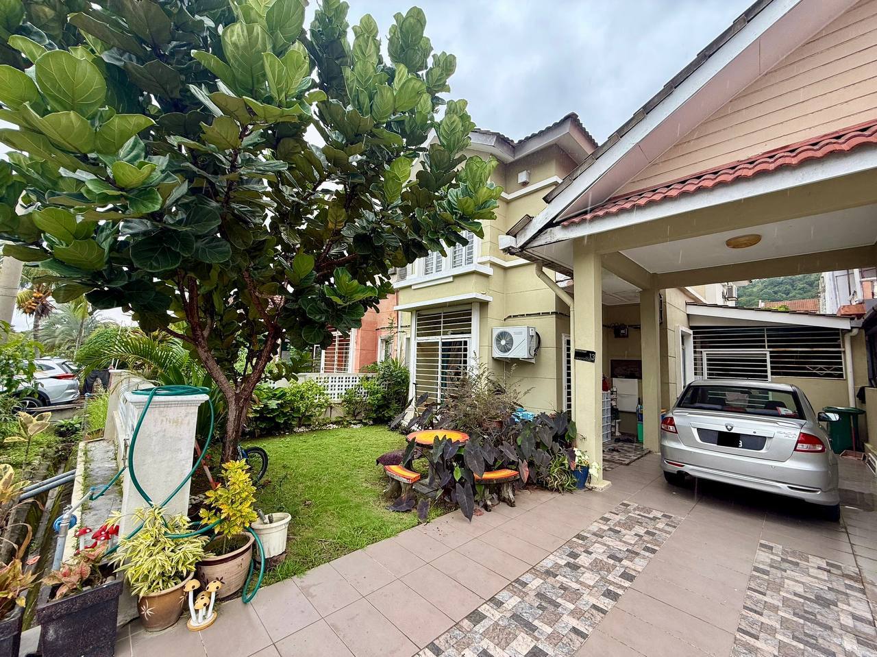 Full Photo 4898 of Double Storey Semi-D Cluster Az-Zaharah at Puncak Alam, Leasehold (until 2095), Bumi Lot, Jalan Mokhtar Dahari, Puncak Alam