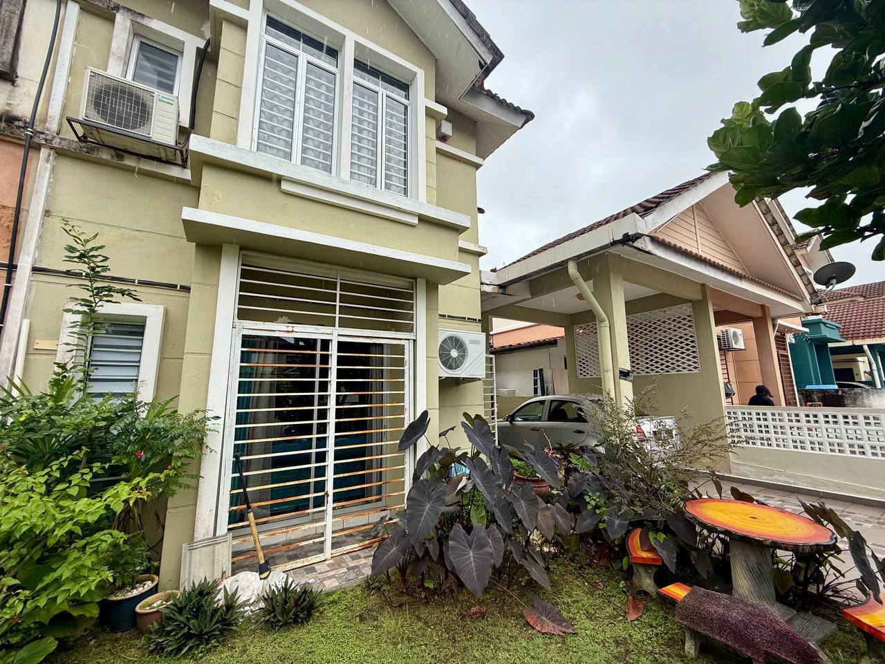 Full Photo 4899 of Double Storey Semi-D Cluster Az-Zaharah at Puncak Alam, Leasehold (until 2095), Bumi Lot, Jalan Mokhtar Dahari, Puncak Alam