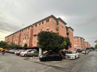 Photo 21718 of Pangsapuri Palma, Bandar Botanic Selangor. Condo at Pangsapuri Palma, Jalan Batu Tiga, Bandar Botanik, Klang