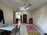 Photo 21776 of Pangsapuri Akasia, Bandar Botanic, Selangor. Prime Location at Aeon Mall, GM Klang, Lotus's, Giant, Aeon, SMK, SK Bukit Tinggi, Botanic Resort Club, Hospital Klang, Banks, Restaurants, McD, 99speedmart, mini market, food stalls, dobi, workshop, Petrol Station