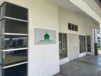 Photo 21786 of Pangsapuri Akasia, Bandar Botanic, Selangor. Prime Location at Aeon Mall, GM Klang, Lotus's, Giant, Aeon, SMK, SK Bukit Tinggi, Botanic Resort Club, Hospital Klang, Banks, Restaurants, McD, 99speedmart, mini market, food stalls, dobi, workshop, Petrol Station