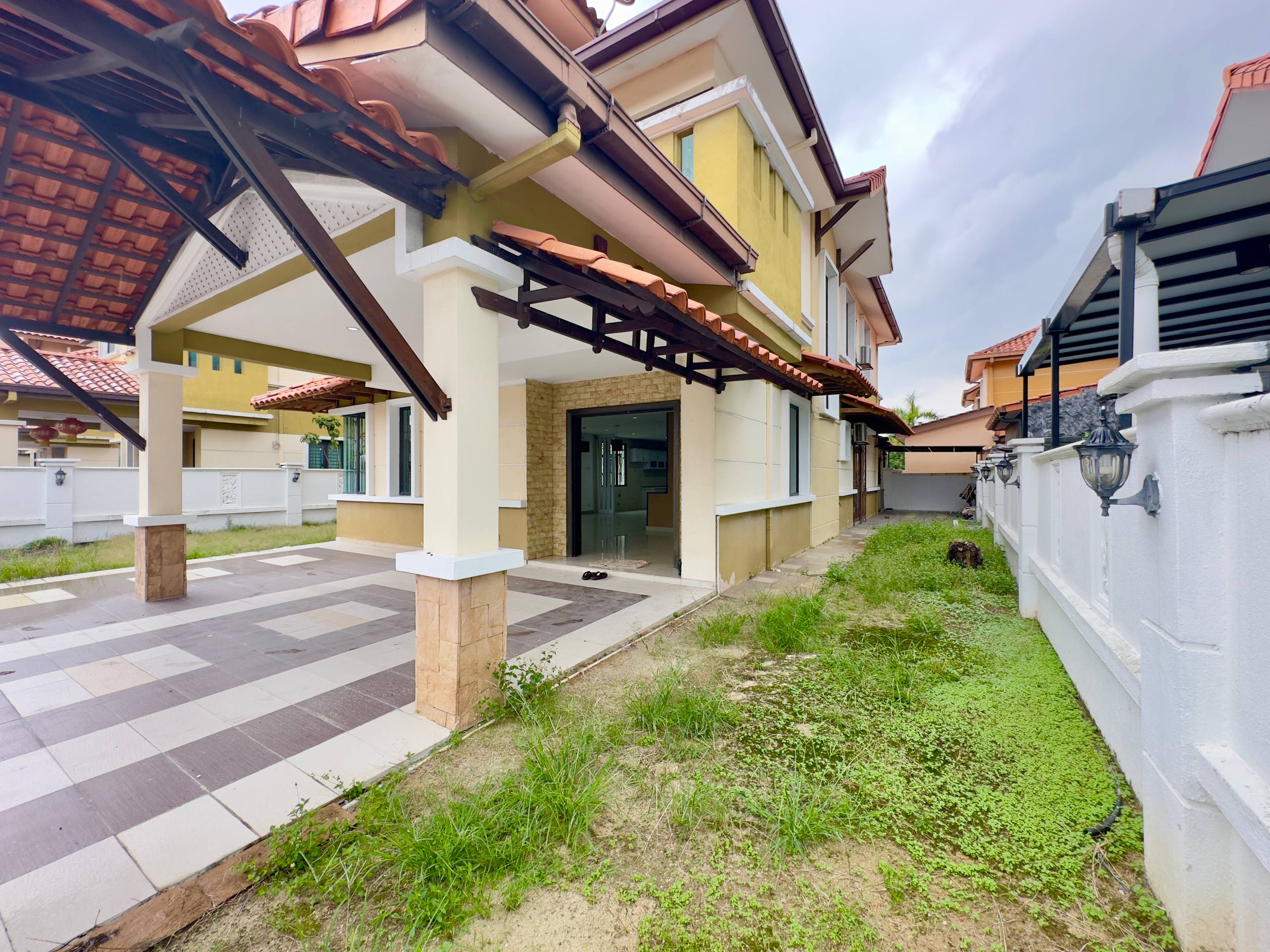 Full Photo 14044 of Aman Perdana Klang Bungalow 2 Storey, Freehold Open, Land Area 50 x 80 (4000 sqft), Facing North