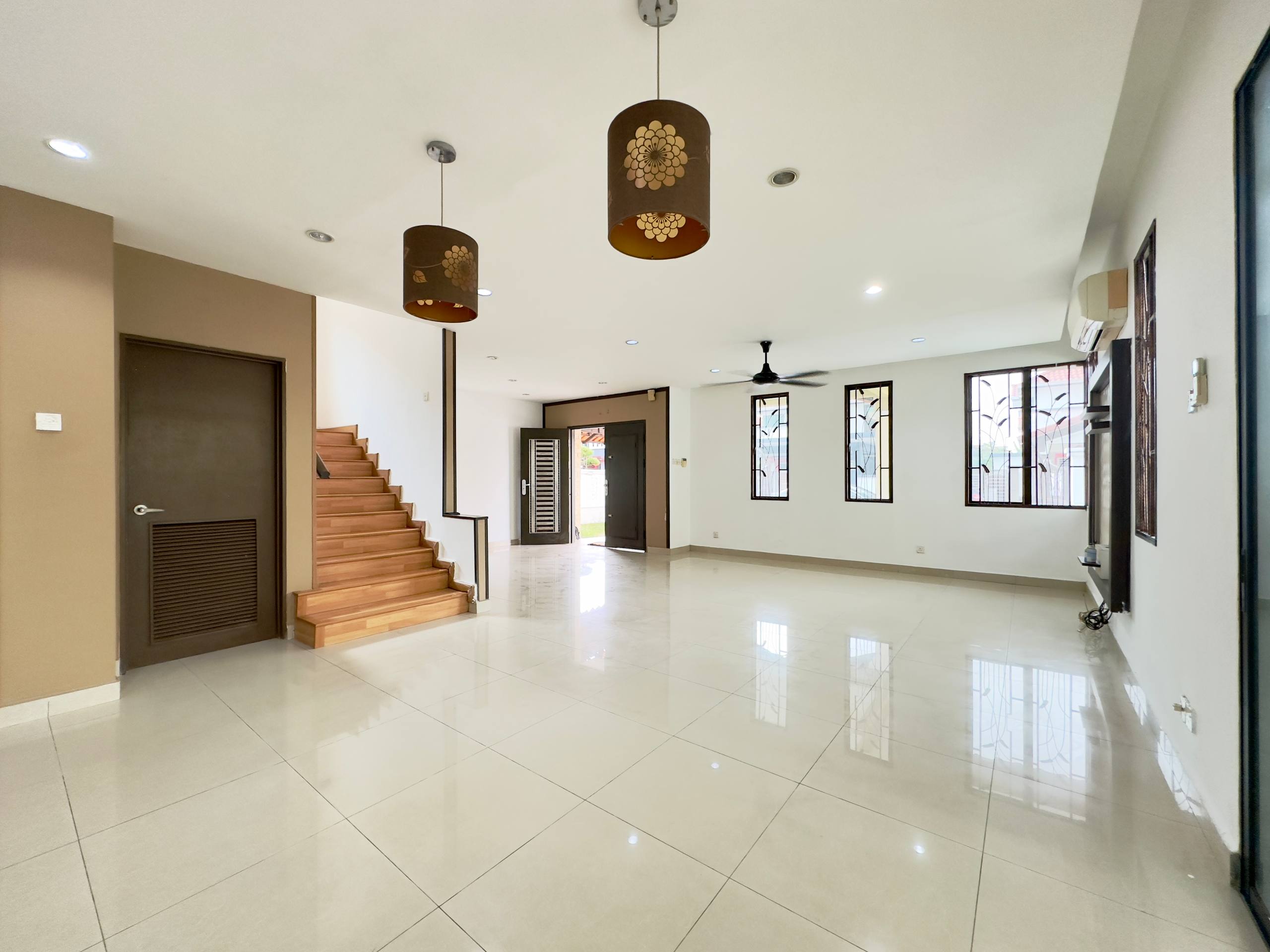 Full Photo 14051 of Aman Perdana Klang Bungalow 2 Storey, Freehold Open, Land Area 50 x 80 (4000 sqft), Facing North