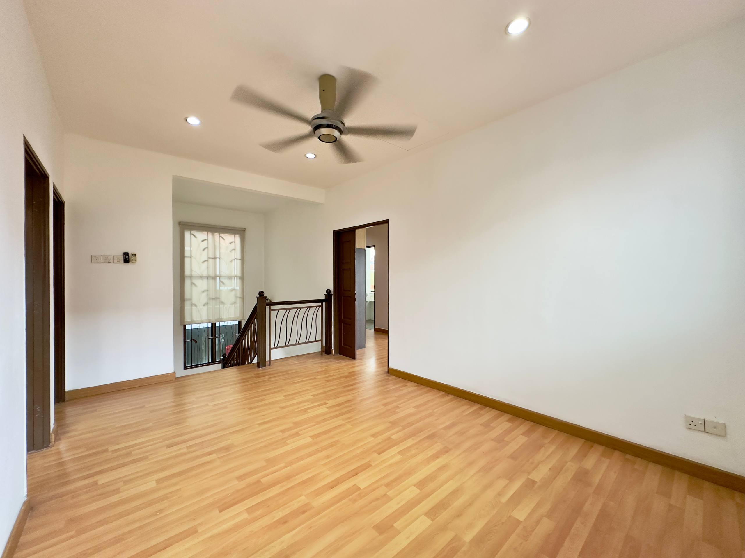 Full Photo 14059 of Aman Perdana Klang Bungalow 2 Storey, Freehold Open, Land Area 50 x 80 (4000 sqft), Facing North