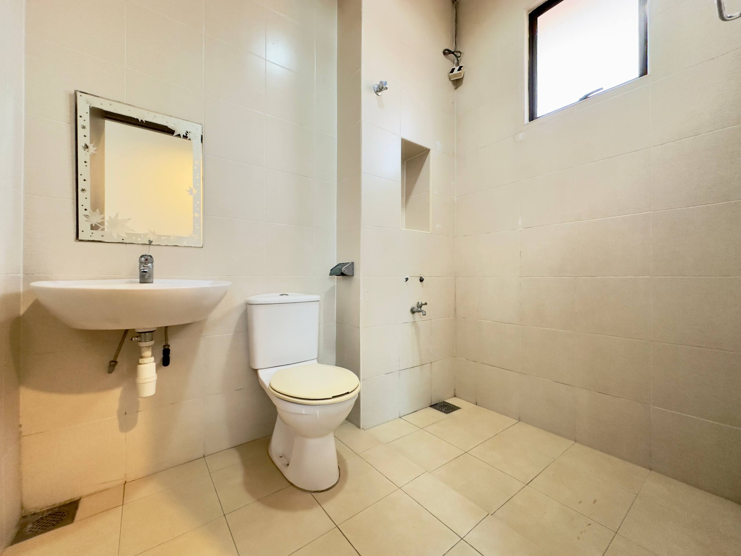 Full Photo 14065 of Aman Perdana Klang Bungalow 2 Storey, Freehold Open, Land Area 50 x 80 (4000 sqft), Facing North