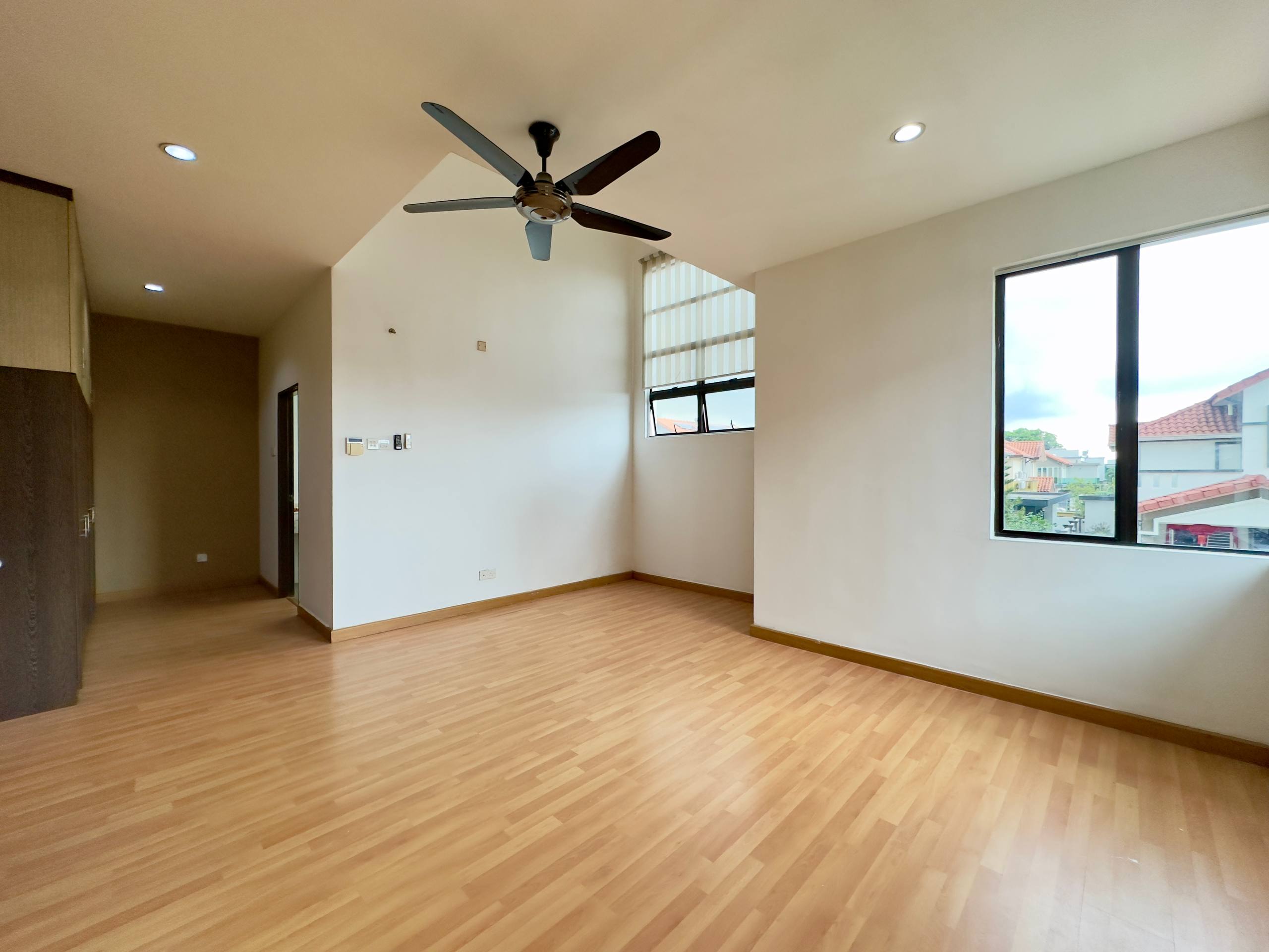 Full Photo 14067 of Aman Perdana Klang Bungalow 2 Storey, Freehold Open, Land Area 50 x 80 (4000 sqft), Facing North