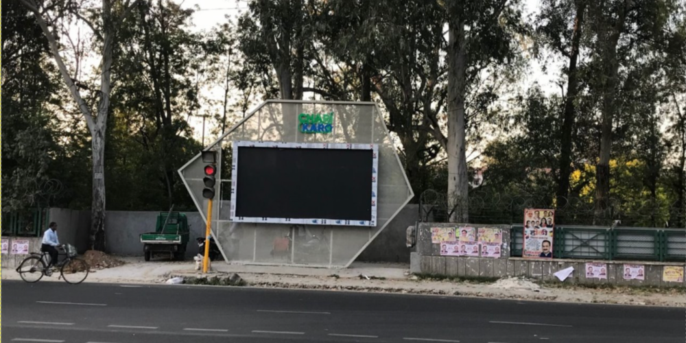 Turn Charging Time into Branding Time with EV Station Ads!
