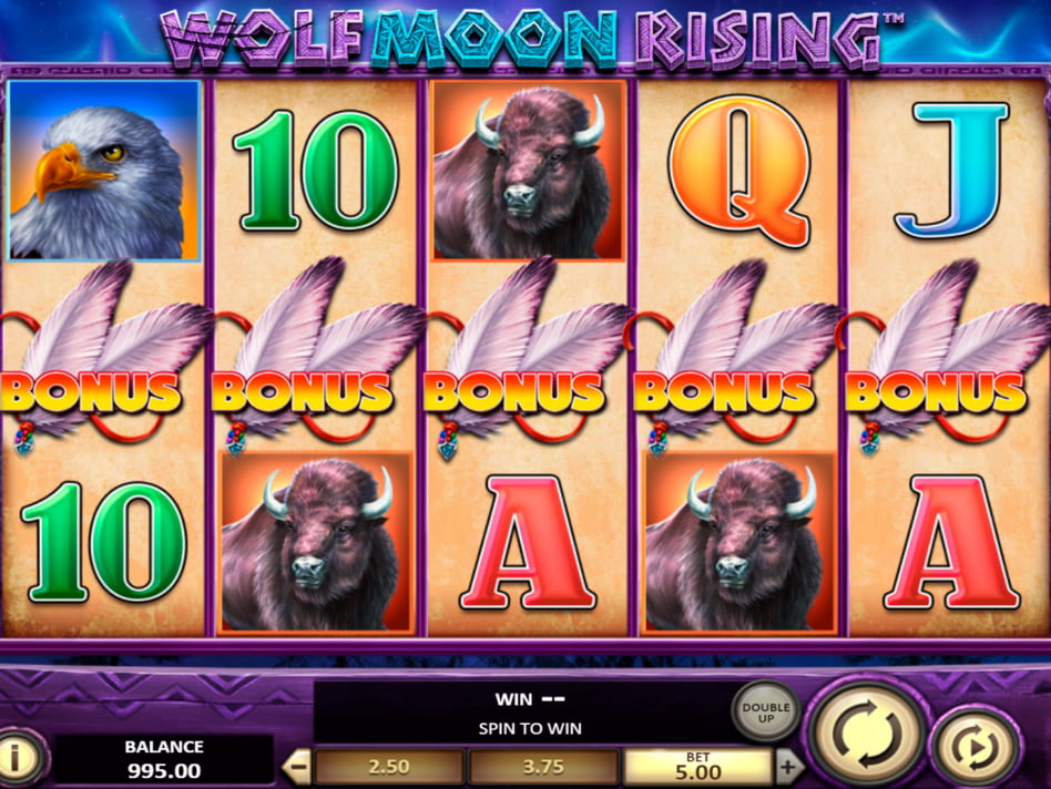 Wolf Moon Rising slot game