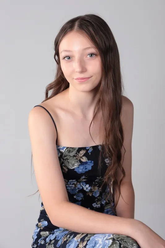 Scarlett Cross