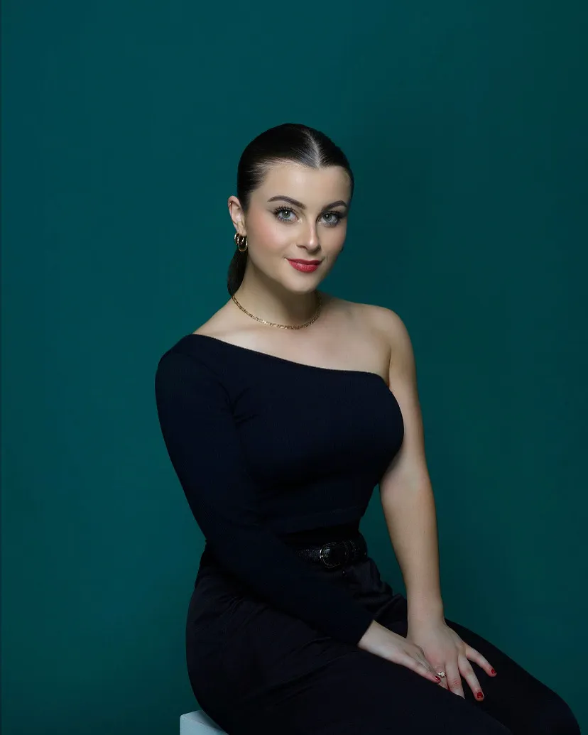 Ella Pausina