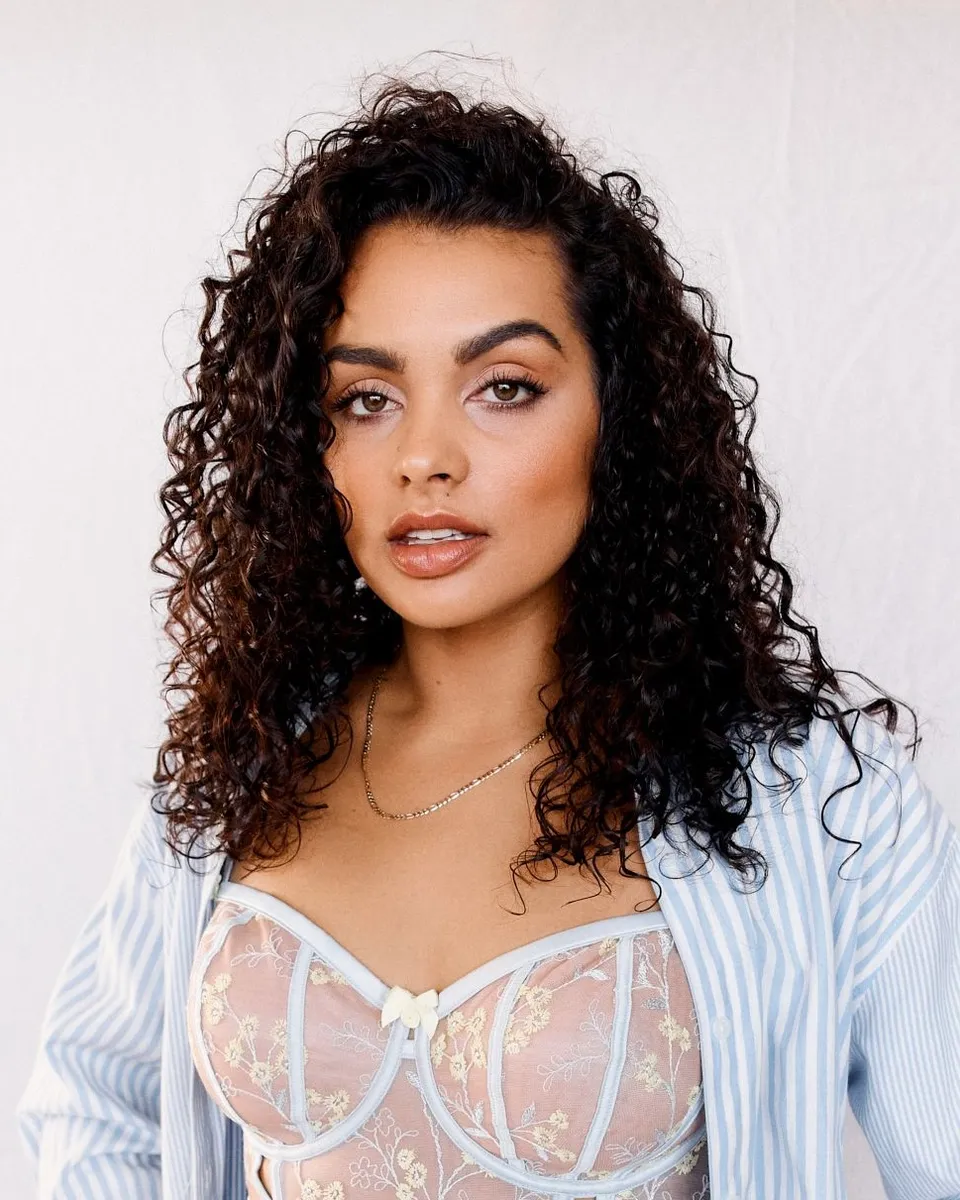 Sasha Saunders