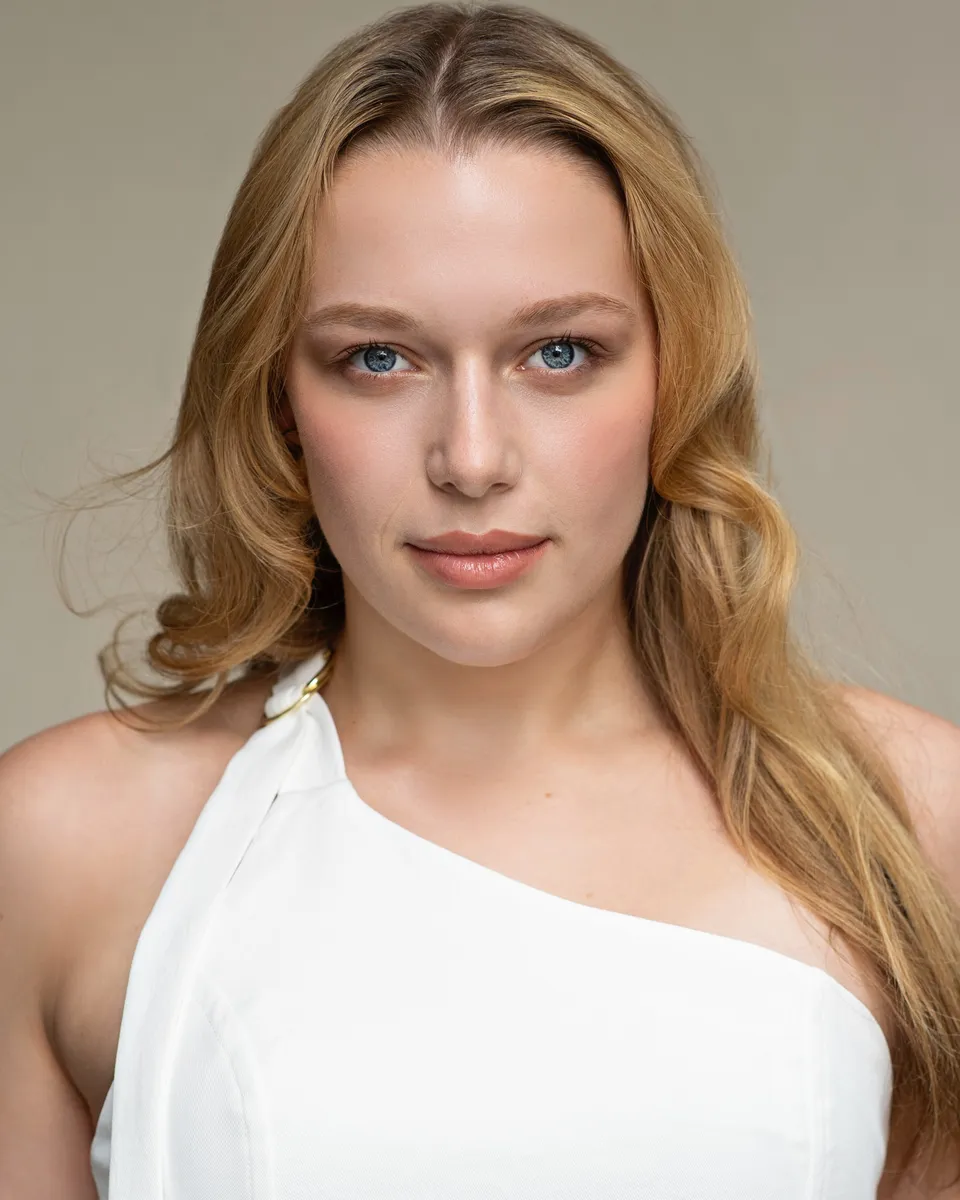 Amelia Schneider