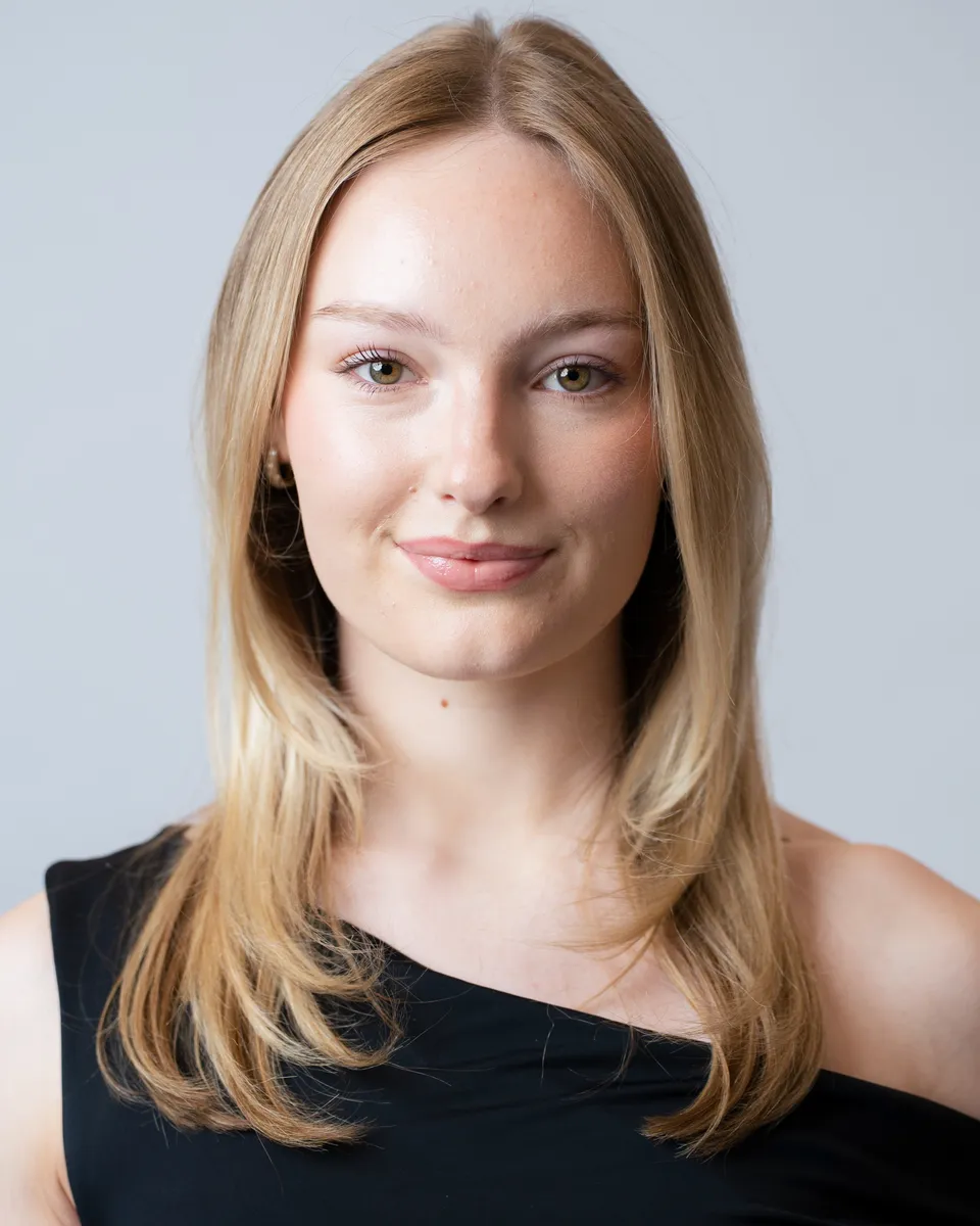 Lola Coutts