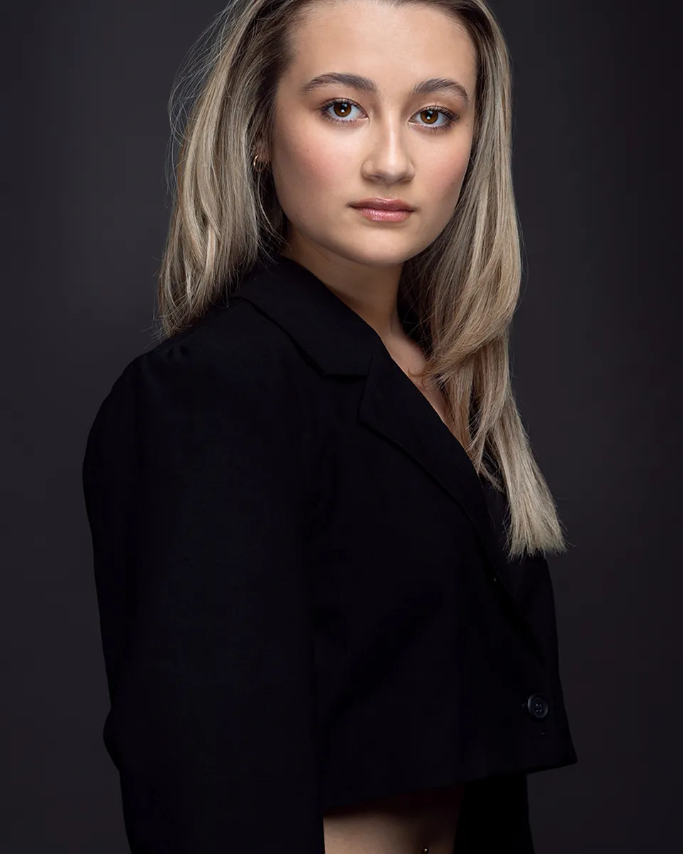 Inessa Tan