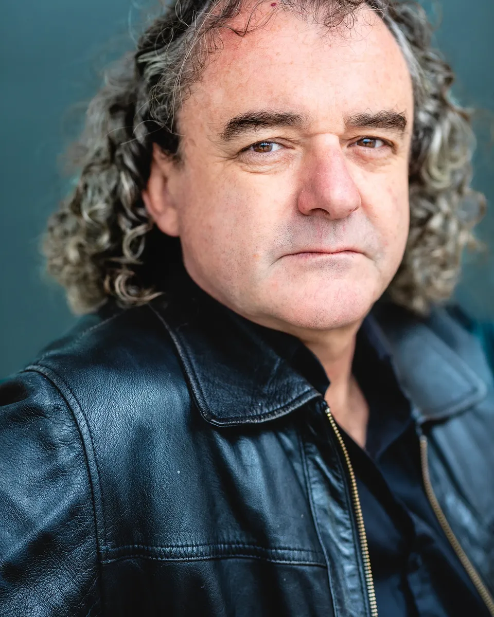 Stephen Oakes