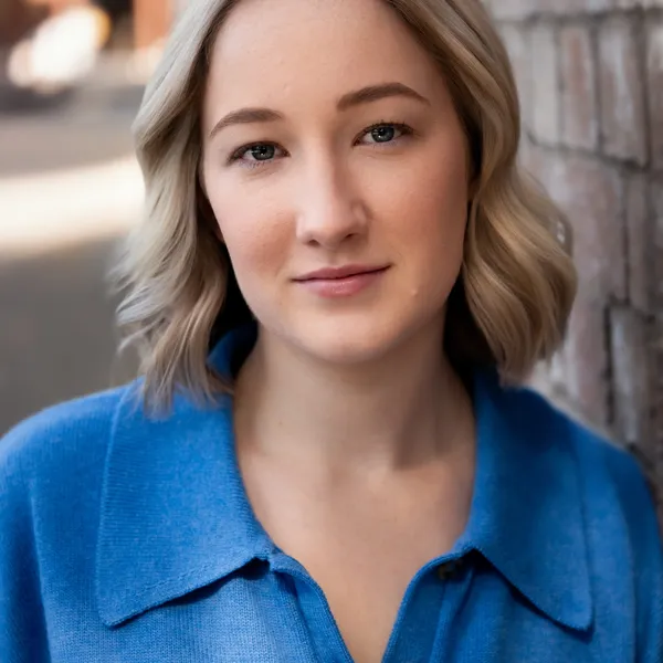 Eliza Carlin