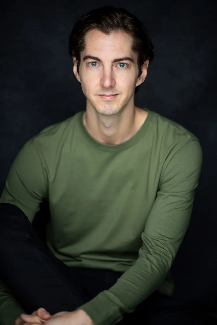 Elliott Charlz