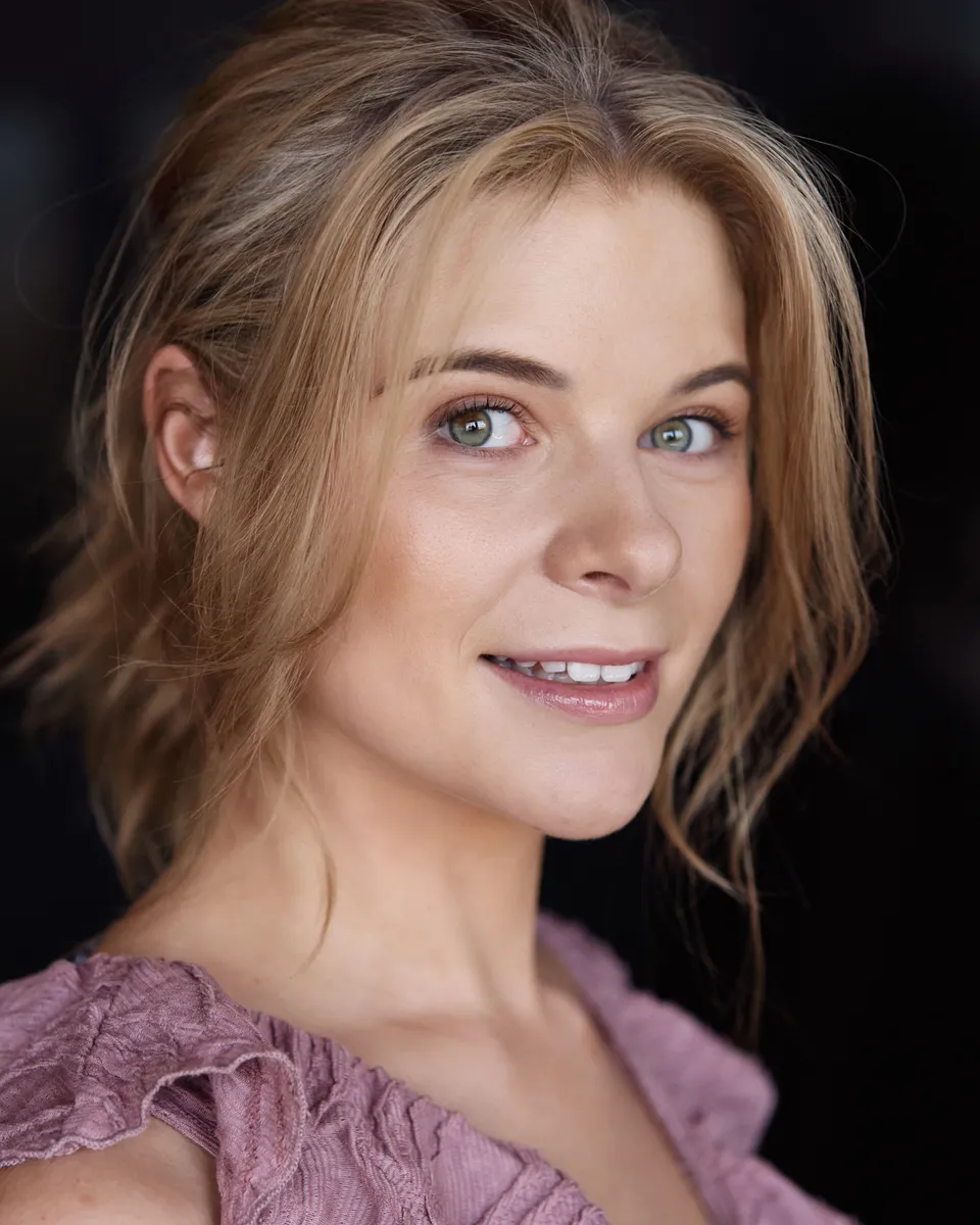Felicity Adams
