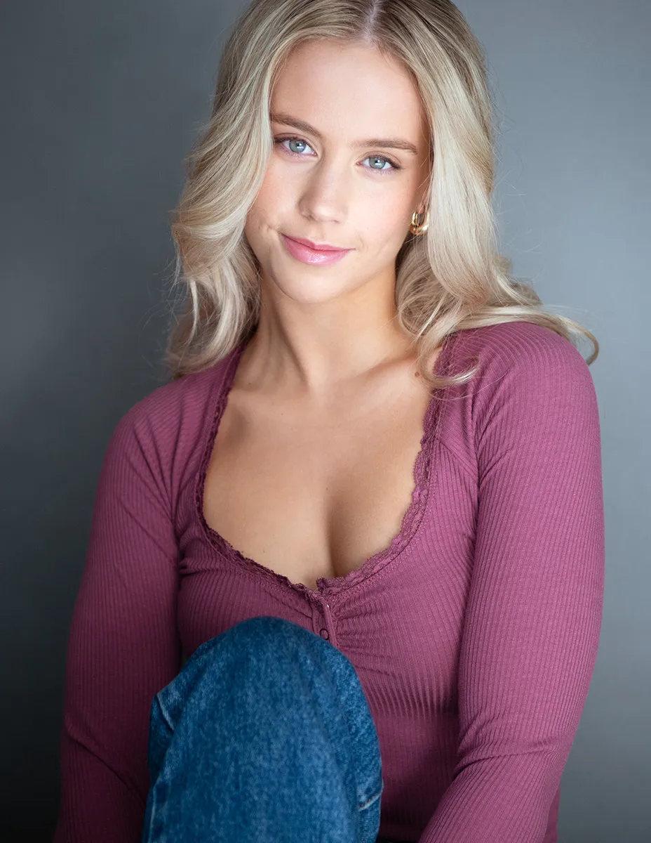 Dakota Dunne