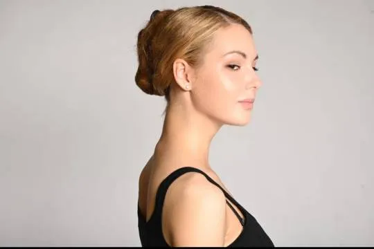 Kira Visleneuve
