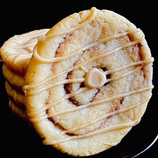 Cinnamon Roll Cookie
