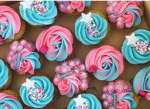 Decorated Cupcakes 