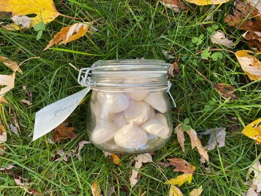 Mini meringues