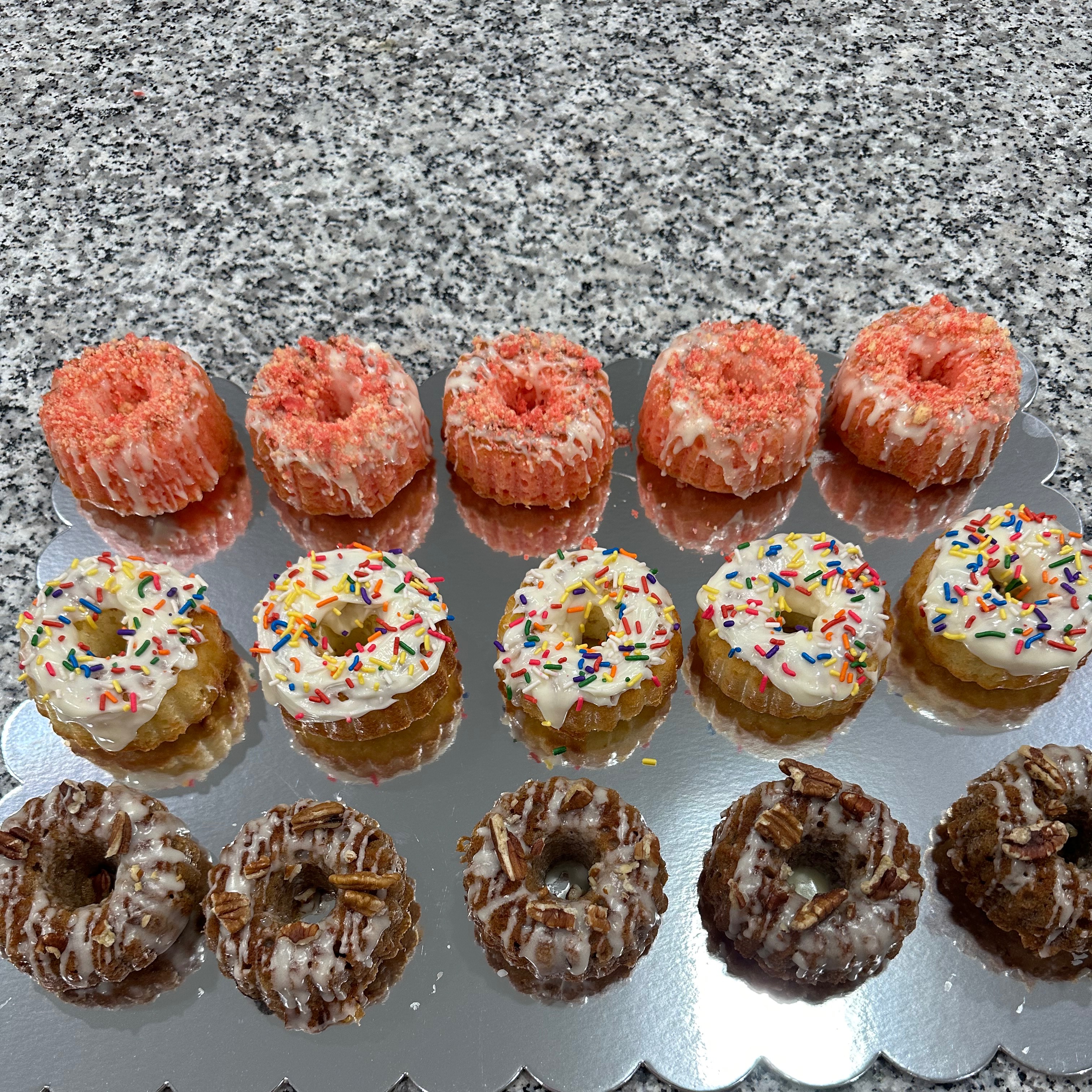 1 dozen Variety Of Minis available in your choice of flavors (butter pecan, strawberry shortcake, confetti, honey bun cake or Oreo) 