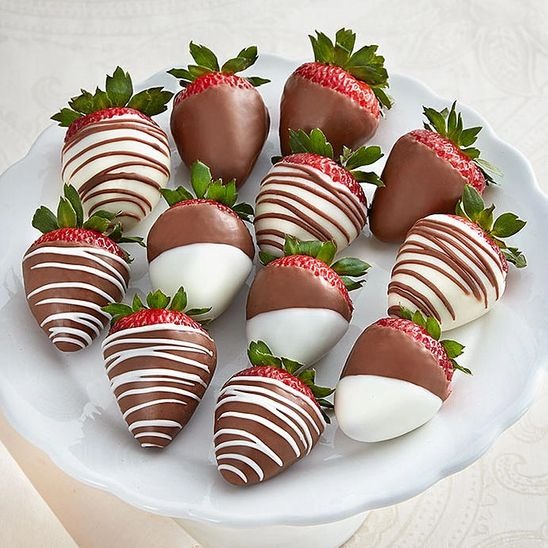Chocolate Covered Strawberries - Dozen in a Gift Box