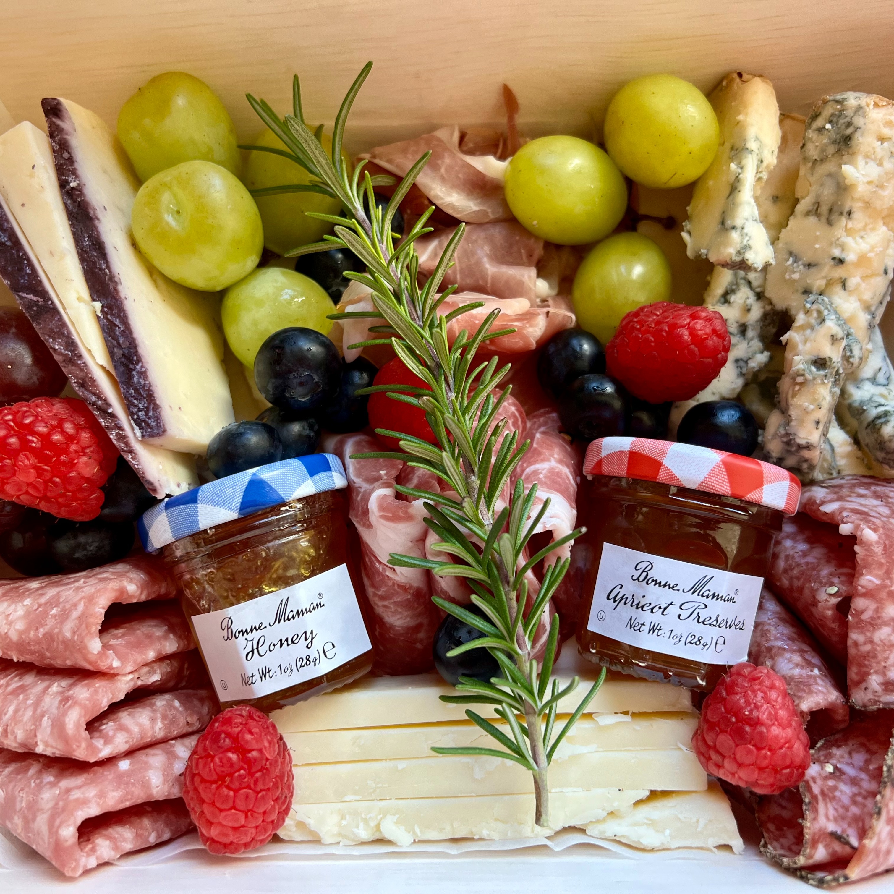 Curated Charcuterie (2-4 people)