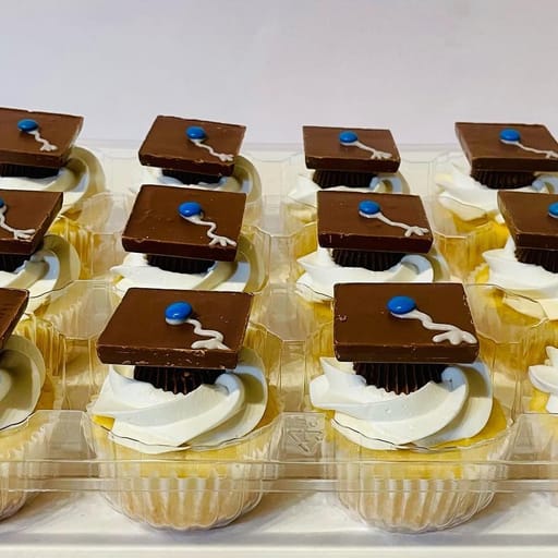 Graduation Cap Cupcakes 