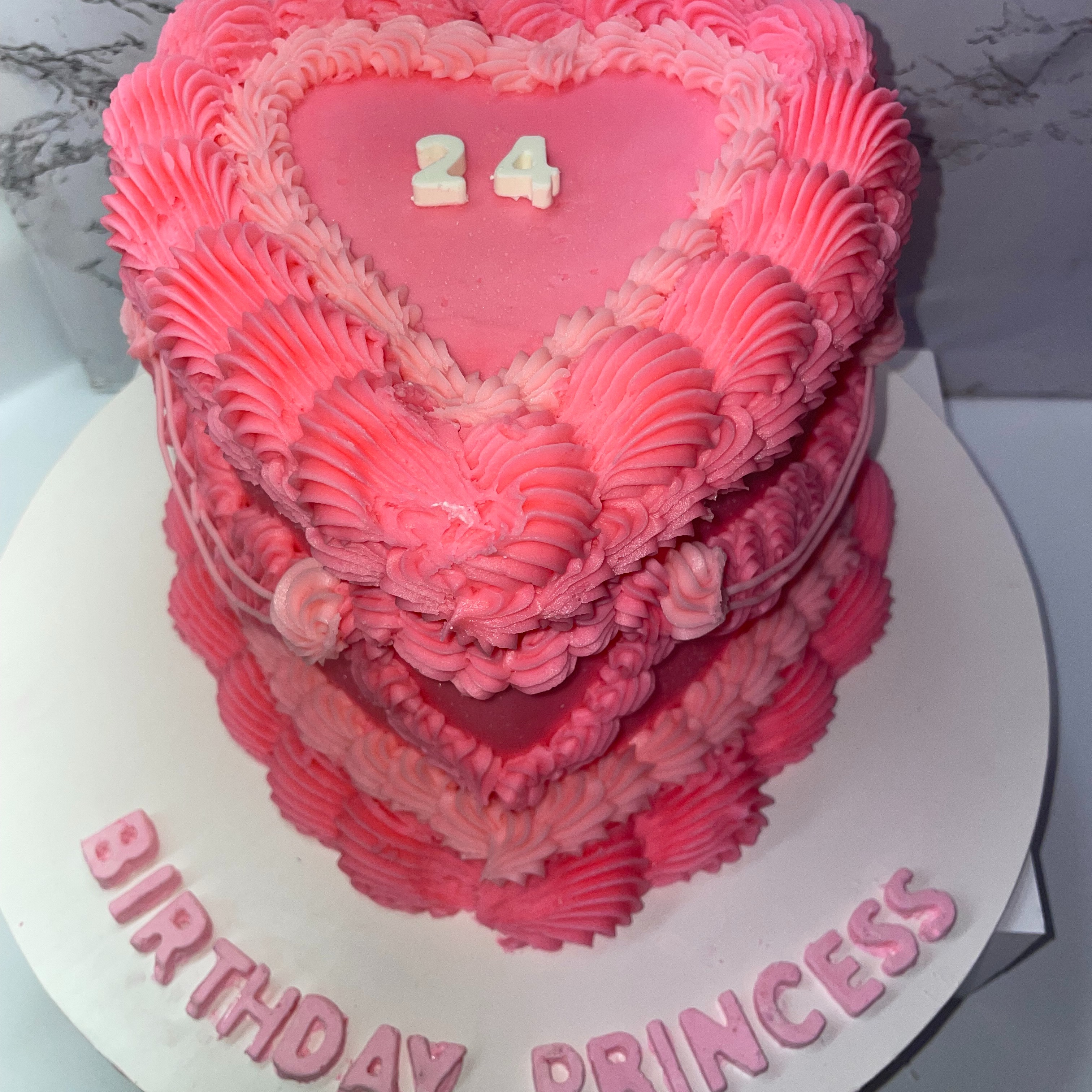 6" Cake (Round and Heart)