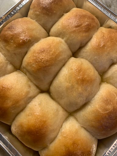 Sourdough Dinner Rolls