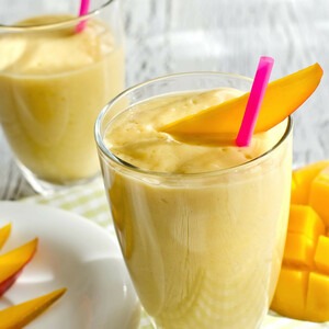 Milk-Fruit Smoothie - Mango 16 oz.