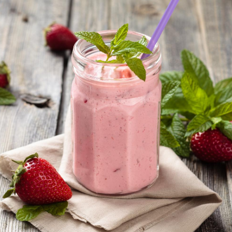  Milk-Fruit Smoothie - Strawberry 16 oz.